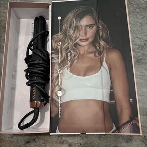 DNA hair tools air style new in box